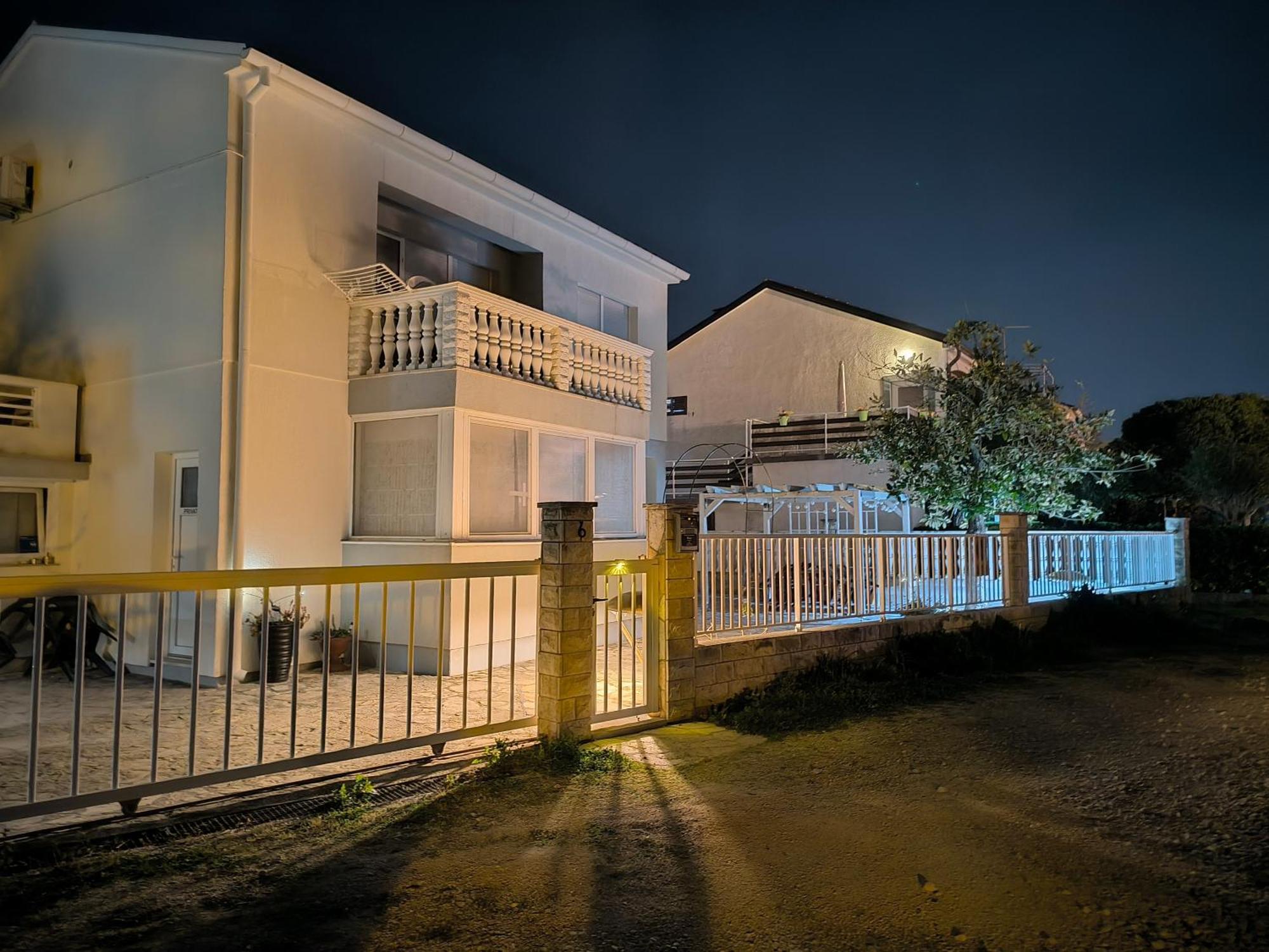 Diklo Beach Apartments Robert & Renata Задар Екстериор снимка