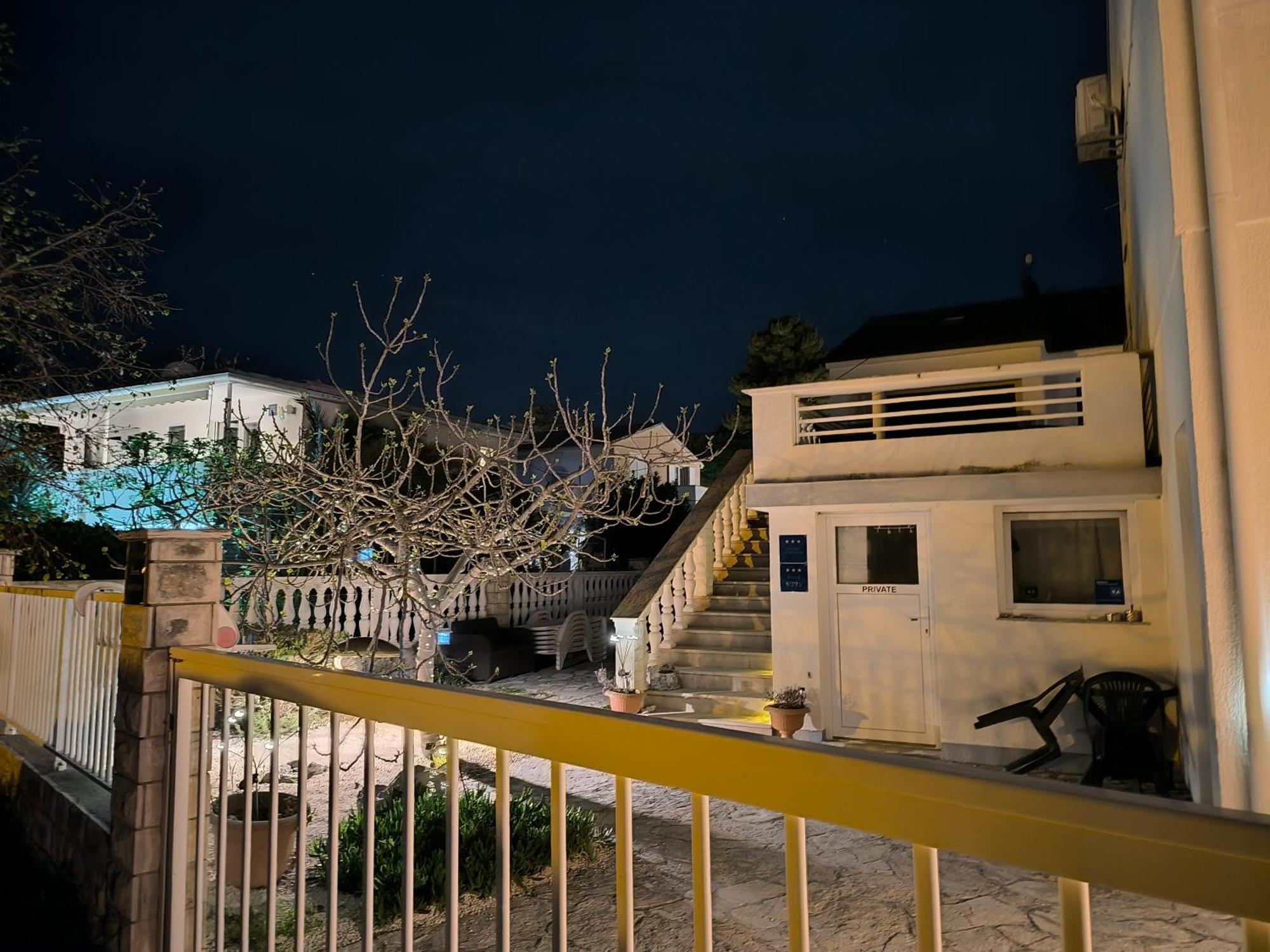 Diklo Beach Apartments Robert & Renata Задар Екстериор снимка