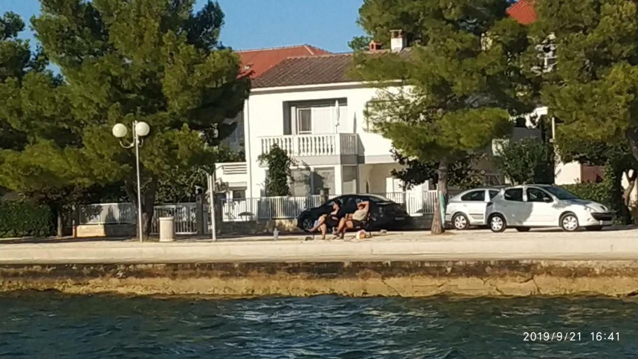 Diklo Beach Apartments Robert & Renata Задар Екстериор снимка